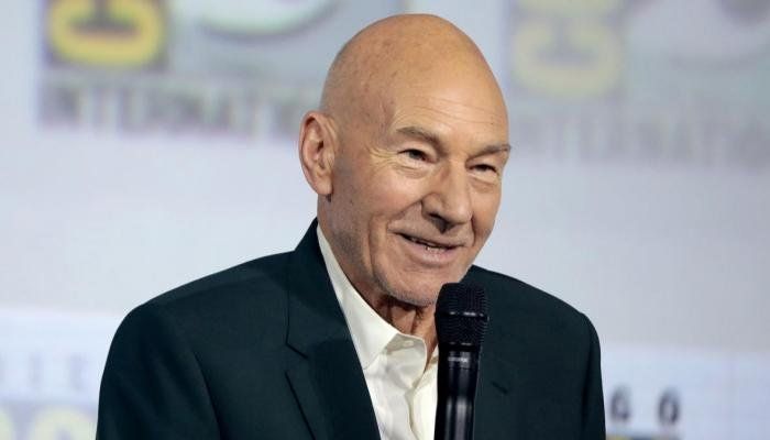 شاهد .. نجوم «X-Men» و«Star Trek» ينعون باتريك ستيوارت برسائل مؤثرة.. ماذا قالوا عنه؟