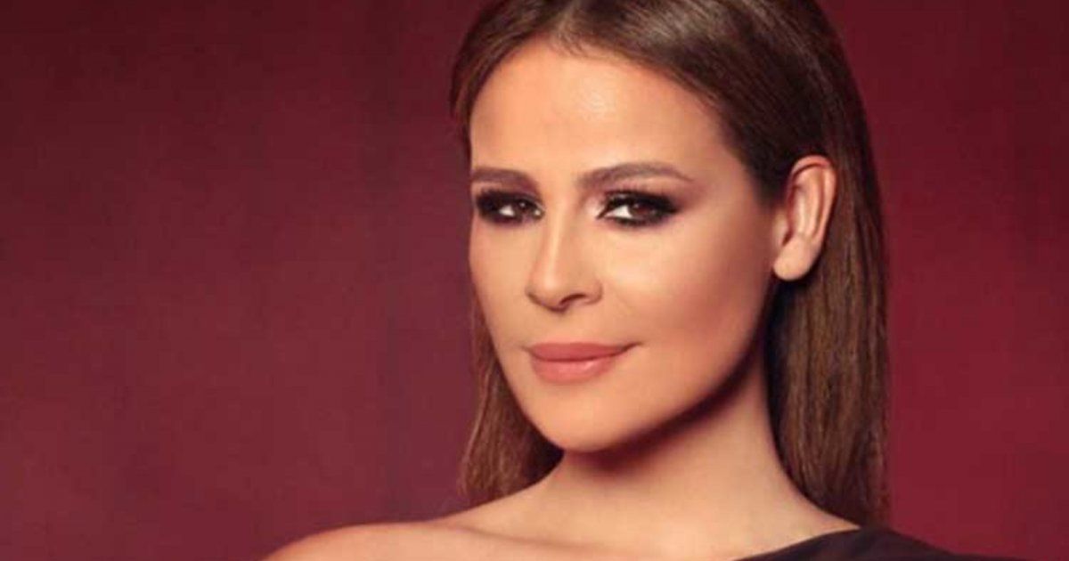 شاهد .. بالصورة- كارول سماحة بإطلالة ساحرة في آخر ظهور لها