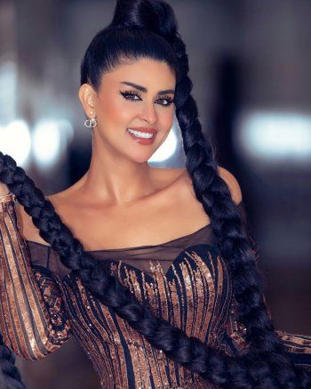 شاهد .. تسريحة شعر سلمى رشيد حديث المتابعين.. وصل طوله الى الأرض ! -بالصور