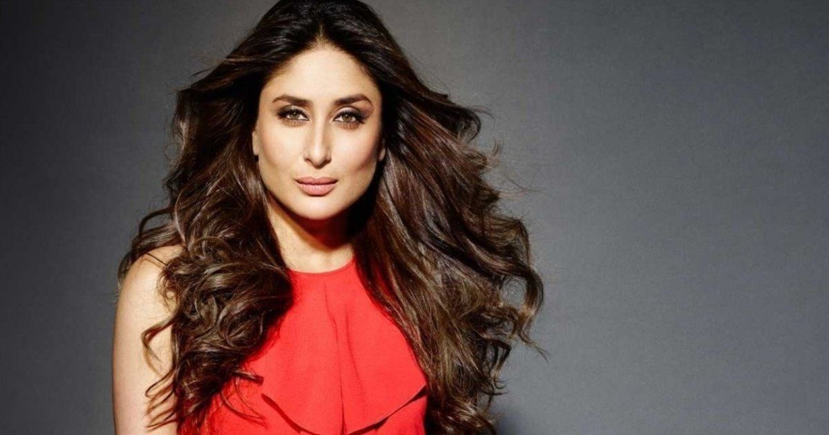 شاهد .. صورة كارينا كابور على الشاطئ تحدث بلبلة وابنها الصغير محط الأنظار – بالصورة