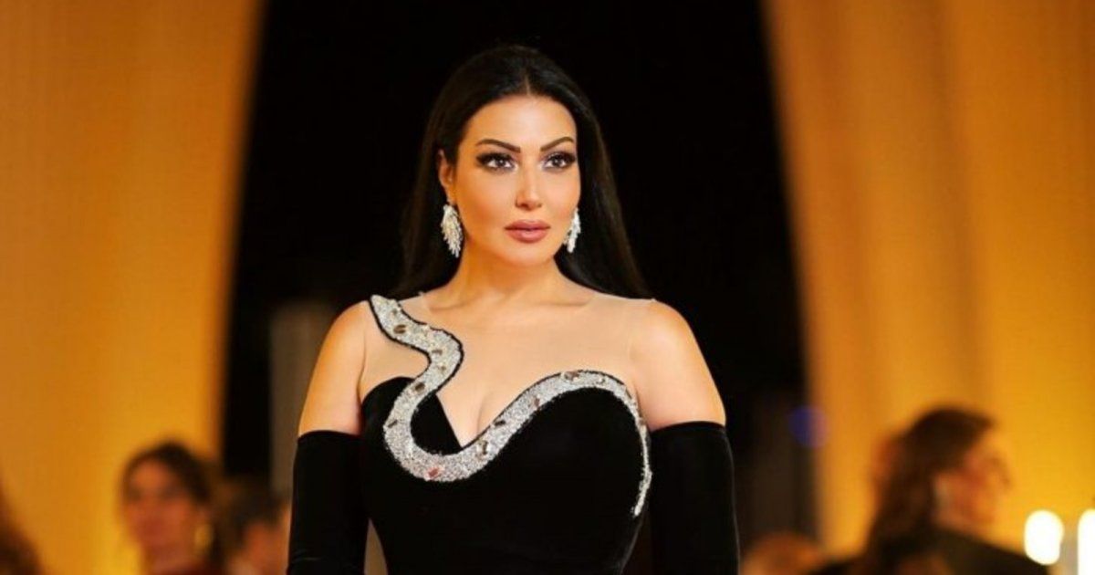 شاهد .. بالصورة- متابع ينتقد سمية الخشاب والأخيرة ترد عليه بإنفعال