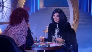 شاهد .. حورية فرغلي تعيد ارتداء فستانها القديم وسعره باهظ للغاية