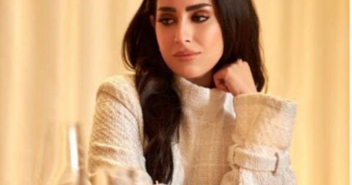 شاهد .. متابعة تفاجئ أيتن عامر برسالة..وما علاقة نور الشريف؟