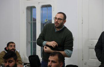 شاهد .. بالصور- غابي حويك مكرّم من مكتب الشباب في إقليم البترون الكتائبي