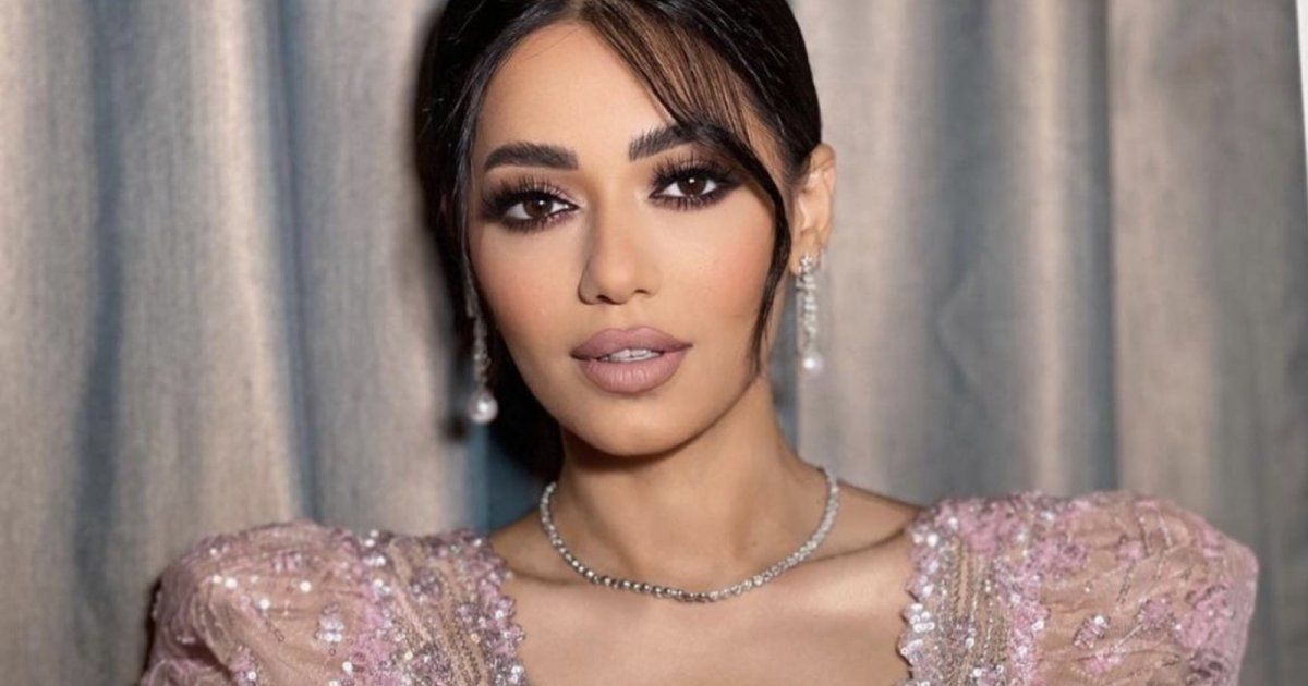 شاهد .. رحمة رياض بإطلالة رسمية مميزة.. والجمهور يتفاعل!