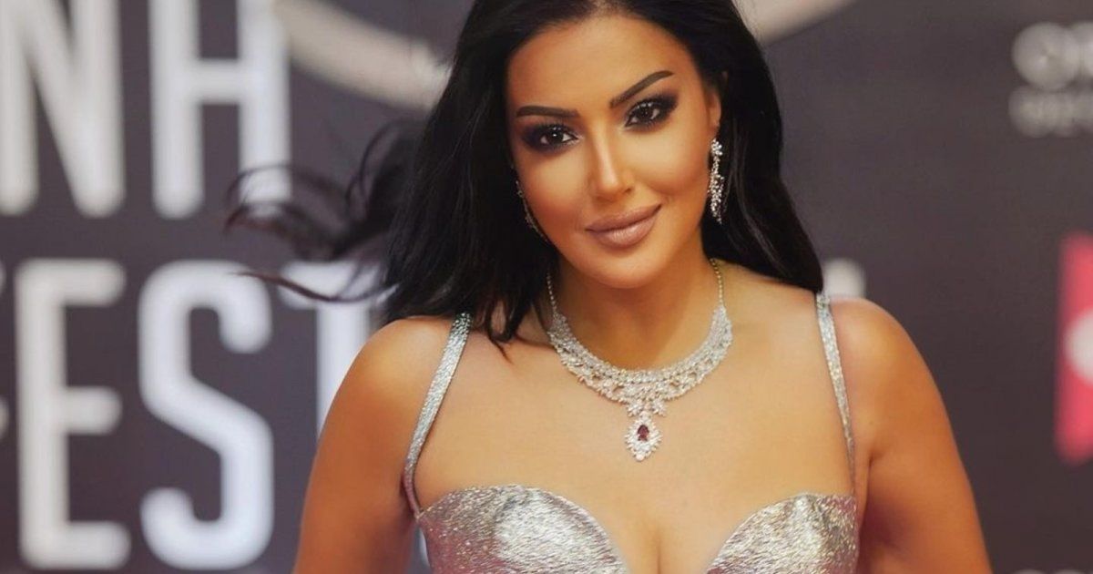 شاهد .. إليكم مواصفات شريك الحياة المثالي الذي تنصحكم سمية الخشاب بإختياره