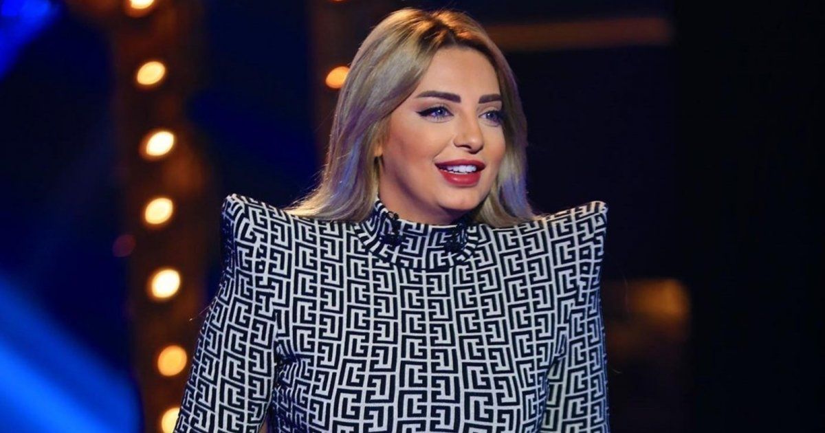 شاهد .. مي حلمي بأول صورة لخطيبها.. وهكذا شوقت المتابعين!