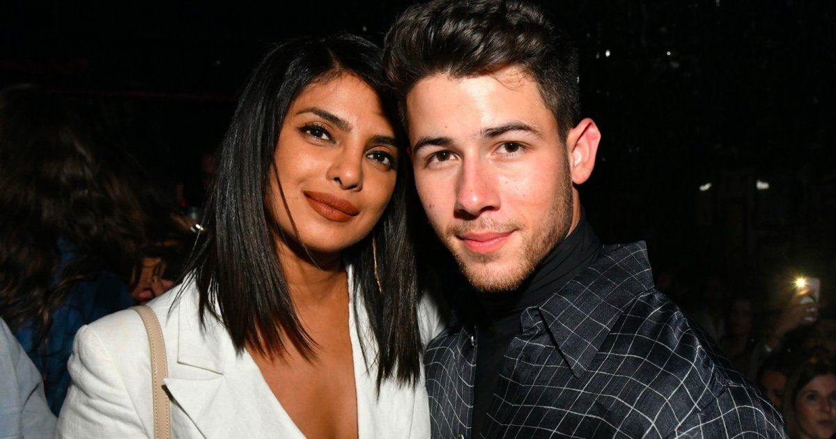 شاهد .. بريانكا شوبرا ونيك جوناس يحتفلان بمهرجان الألوان.. وصور تظهر عفويتهما