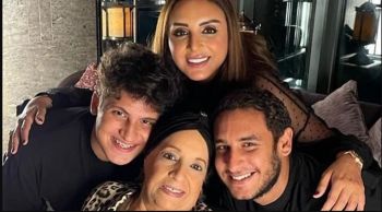 شاهد .. بالصورة - هكذا هنأت أنغام الأمهات بعيدهن