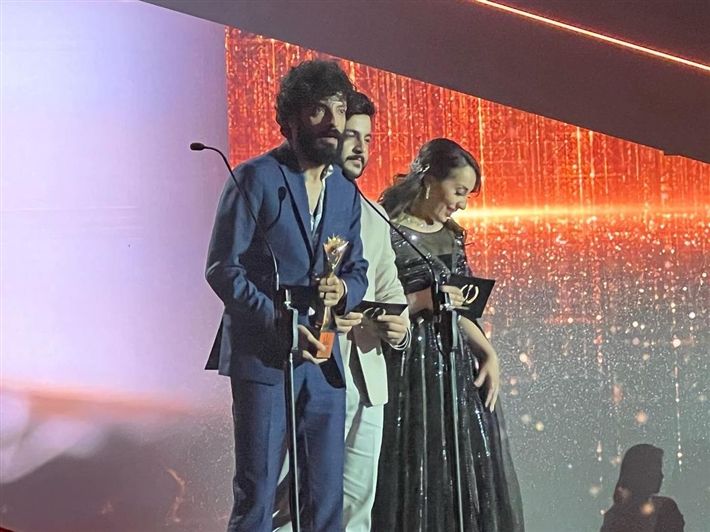 غادة عبد الرازق رفعت راس مصر وإتكرمت في حفل الميوركس – شاهد