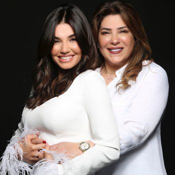 شاهد .. بالصور - ليال الإختيار تعايد والدتها بمناسبة عيد الأم...وهذا ما قالته