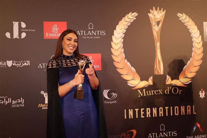 غادة عبد الرازق رفعت راس مصر وإتكرمت في حفل الميوركس – شاهد