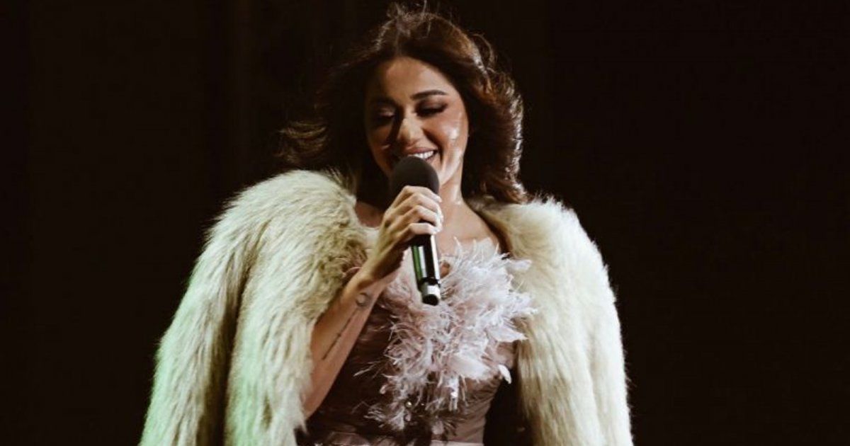 شاهد .. بالفيديو- رحمة رياض تتأثر بالبكاء أثناء استلامها جائزة الموريكس دور