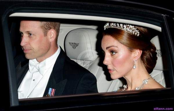 شاهد .. بالصورة - كيت ميدلتون تتألق بالدانتيل الأزرق خلال جولتها مع الأمير ويليام في جزر الكاريبي