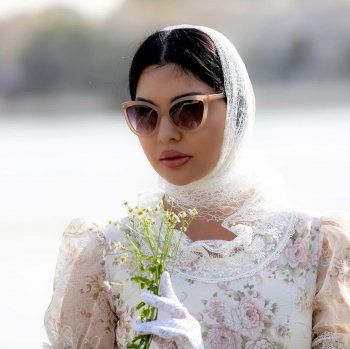 شاهد .. لاميتا فرنجية تستمتع بالأجواء المشمسة مع طفليها