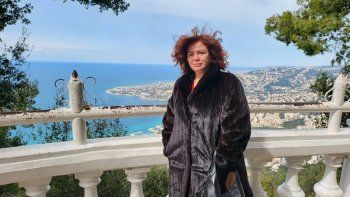 شاهد .. بالصور- إلهام شاهين في لبنان وتقوم بزيارة لهذه المنطقة