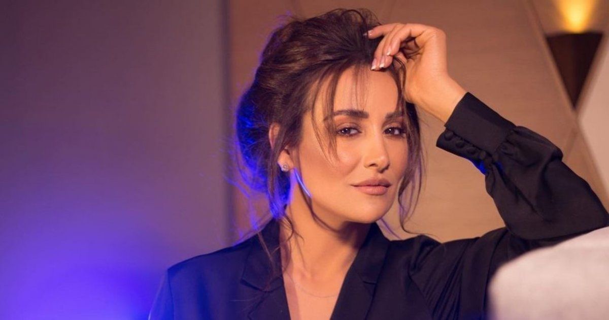 شاهد .. كندة حنا تعاني من الوضع المعيشي وتبحث عن رغيف الخبز