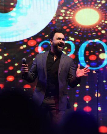 شاهد .. خاص- "الفن" يكشف مفاجأة نادر الأتات للجمهور