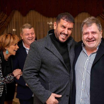 شاهد .. أصالة تجمع زوجها وطليقها..صور تكشف ردة فعلهما بعد هذا اللقاء !