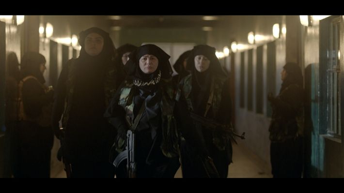 مش لوحدك – إلهام شاهين عندها اشمئزاز من دورها في “بطلوع الروح”