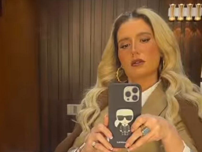 هنا شيحه تشوق جمهورها لمسلسل ” راجعين يا هوى” بصورة من الكواليس