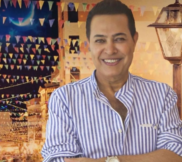 حكيم يستعد لإستقبال رمضان بالزينة وصورة مبهجة- شاهد