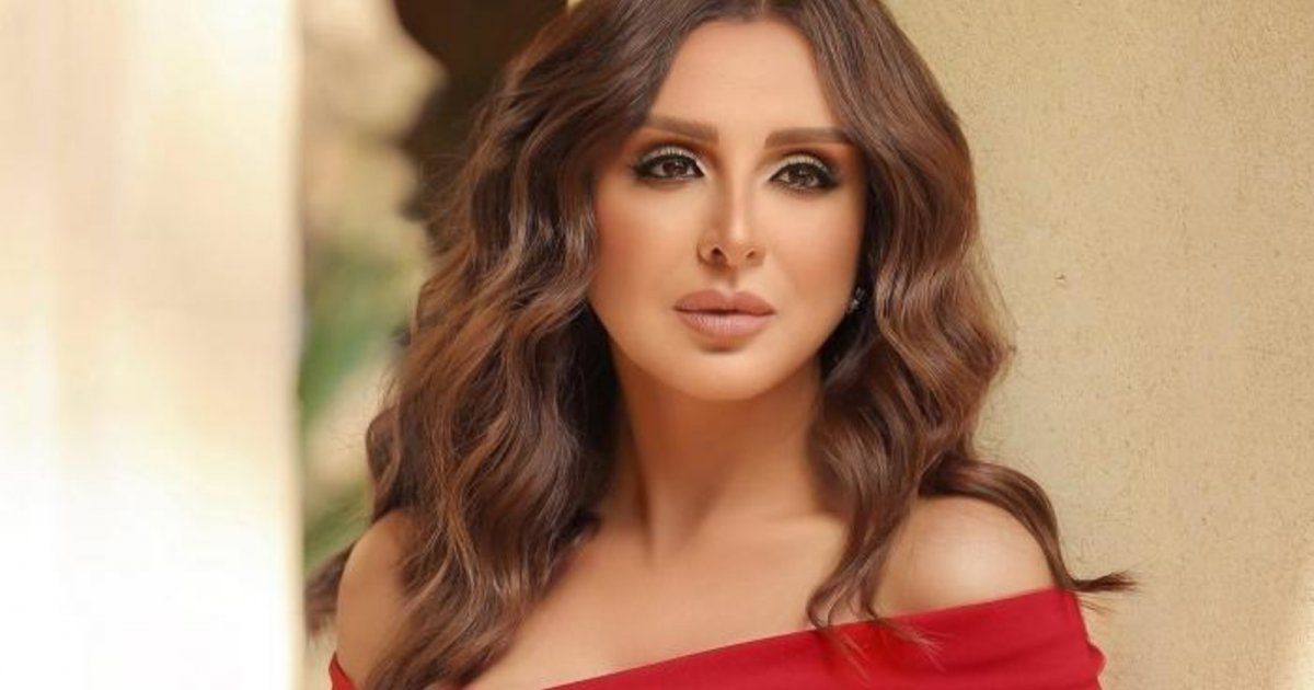 شاهد .. خاص "الفن" - أنغام مقدمة برامج للمرة الأولى