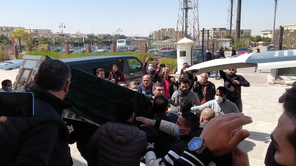 بالصور.. تشييع جثمان الراحل أحمد حلاوة بمسجد المجمع الإسلامى