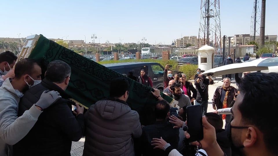 بالصور.. تشييع جثمان الراحل أحمد حلاوة بمسجد المجمع الإسلامى