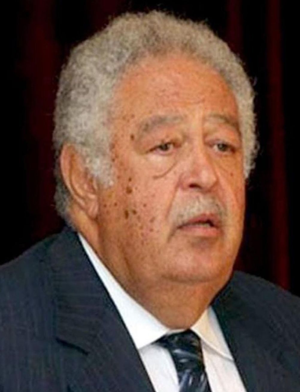 الهام شاهين ناعية رجائي عطية :” الله يرحمه صاحب تاريخ مشرف”