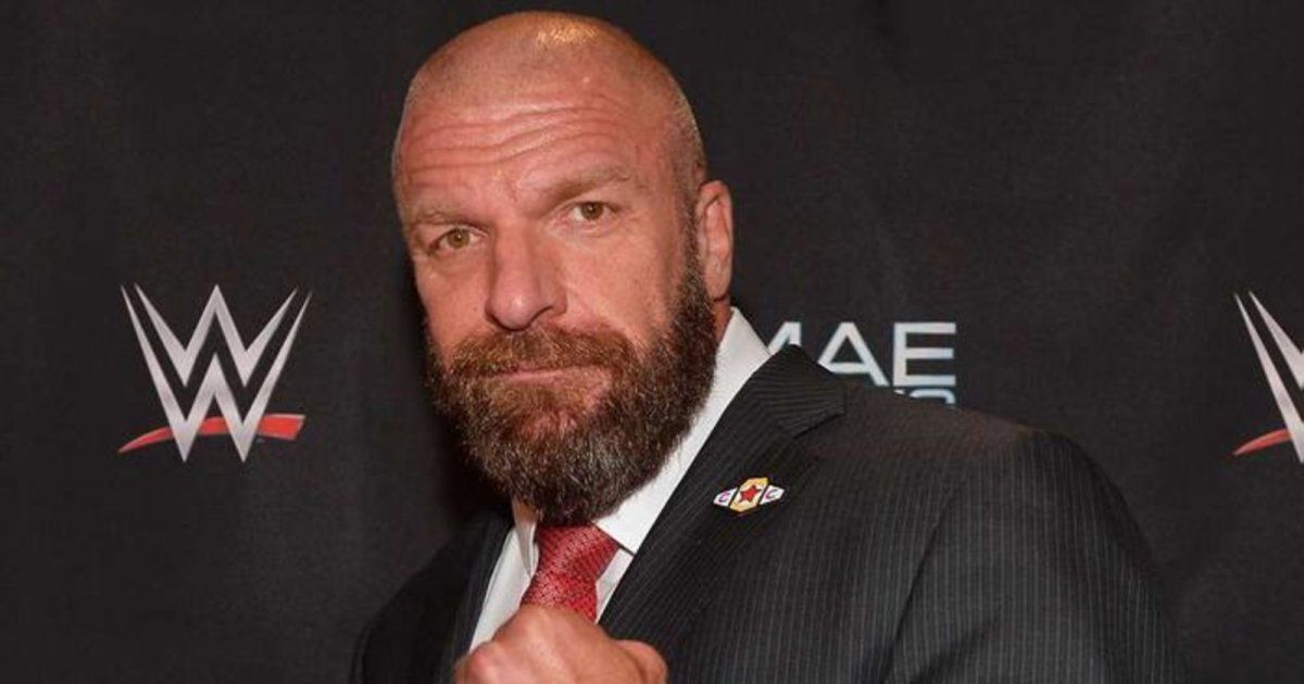 شاهد .. بالفيديو- بعد 30 عاماً.. "تريبل إتش" يعتزل المصارعة