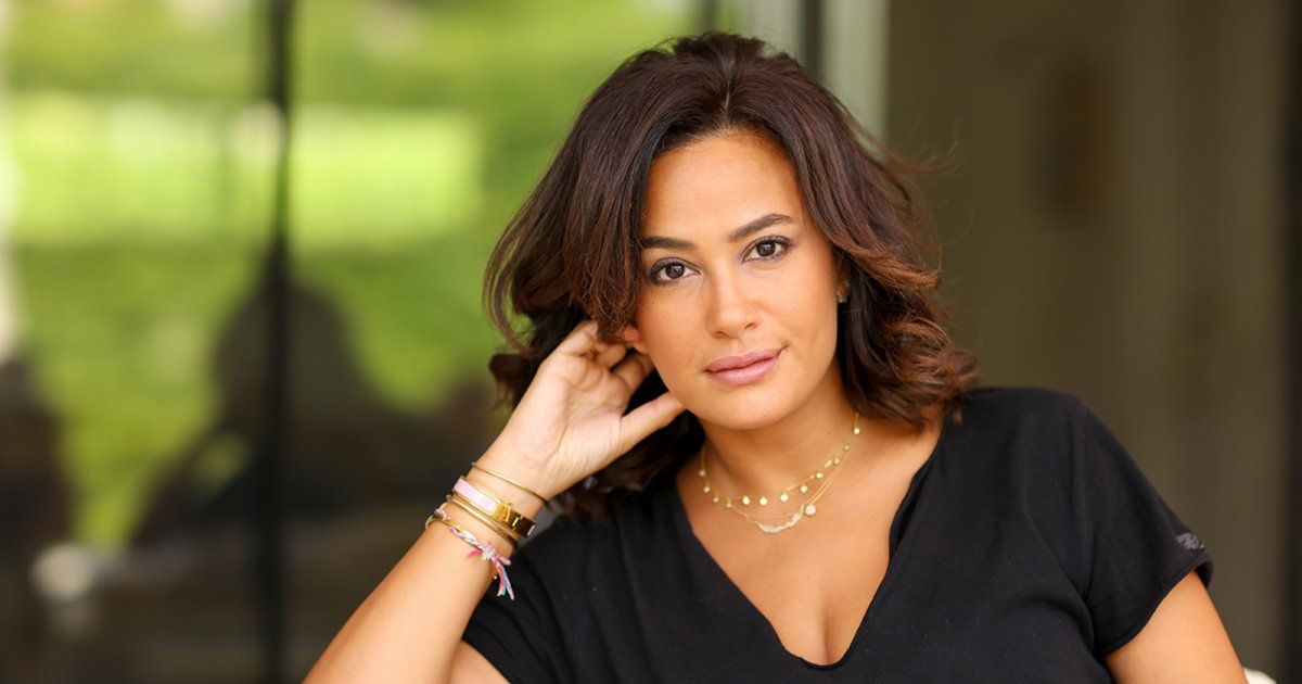 شاهد .. بالفيديو-هندي صبري تبارك لشام الذهبي زفافها وهذا ما تمنته لها