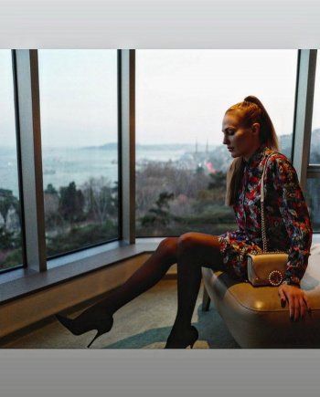 شاهد .. مريم أوزرلي تضج أنوثة بأحدث صورها