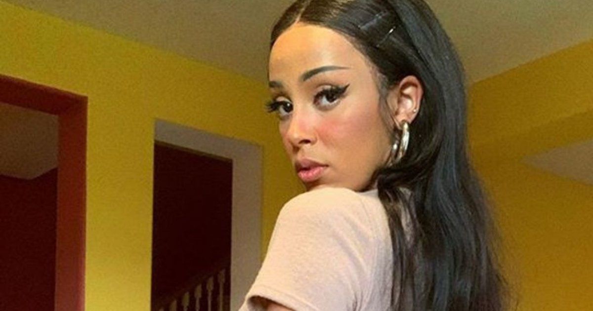 شاهد .. هجوم حاد على دوجا كات وهي تعلّق: "سأعتزل الغناء"