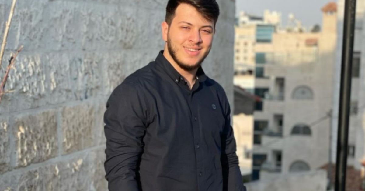 شاهد .. المعتصم بالله مقداد يُحدث ضجة بهذه الصور وماذا يُحضّر لشقيقه وزوجته؟