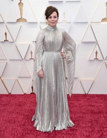 شاهد .. بالصور - أجمل الإطلالات على سجادة حفل الأوسكار 2022