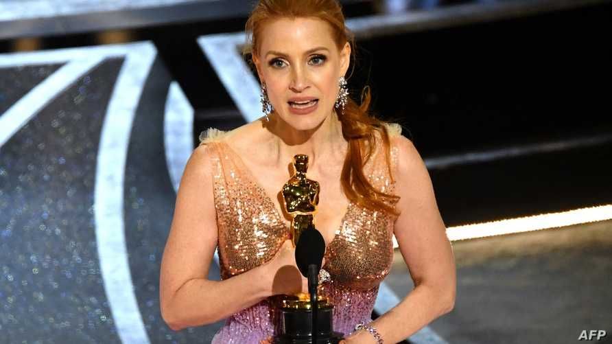 جيسيكا تشاستين تفوز بأوسكار أفضل ممثلة.. و”كودا” أفضل فيلم