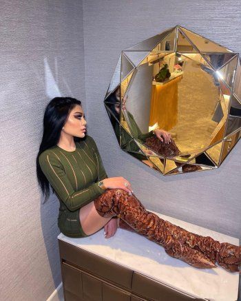 شاهد .. بالصور- هيفا وهبي بإطلالة ساحرة وأناقتها حديث المتابعين