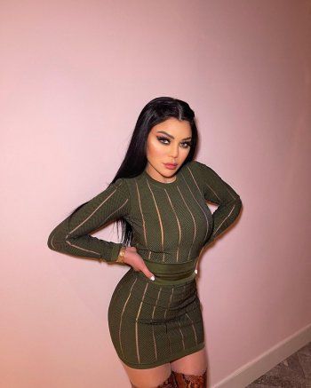 شاهد .. بالصور- هيفا وهبي بإطلالة ساحرة وأناقتها حديث المتابعين