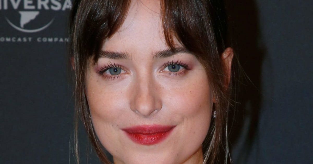 شاهد .. بالصورة - إختيار داكوتا جونسون لحفلة ما بعد الأوسكار أكثر من موفّق