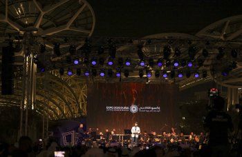 شاهد .. محمود التركي يشعل الأجواء في إكسبو دبي