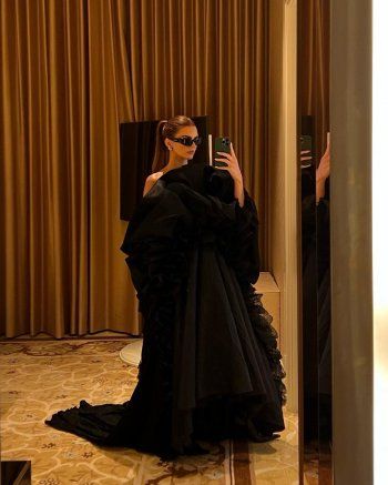 شاهد .. كيندال جينر بإطلالة خارجة عن المألوف بعد حفل الأوسكار