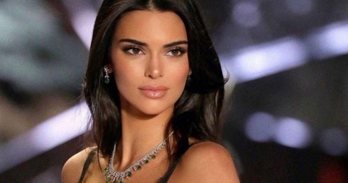 شاهد .. كيندال جينر بإطلالة خارجة عن المألوف بعد حفل الأوسكار