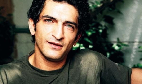 شاهد .. عمر واكد يُحدث ضجة وينتقد هؤلاء