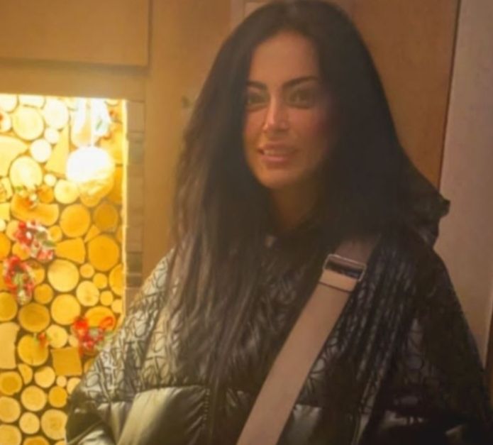 داليا مصطفي تلفت الأنظار بإطلالة شتوية كاجوال- شاهد