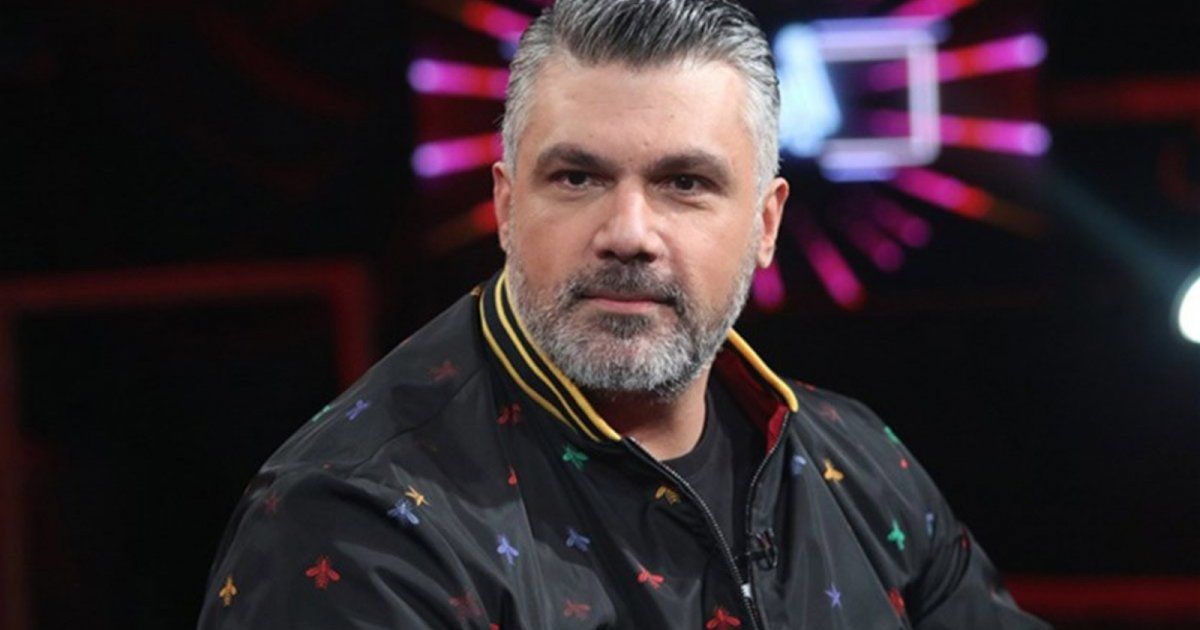 شاهد .. الفن يكشف جزء خفي من حياة فارس كرم الشخصية