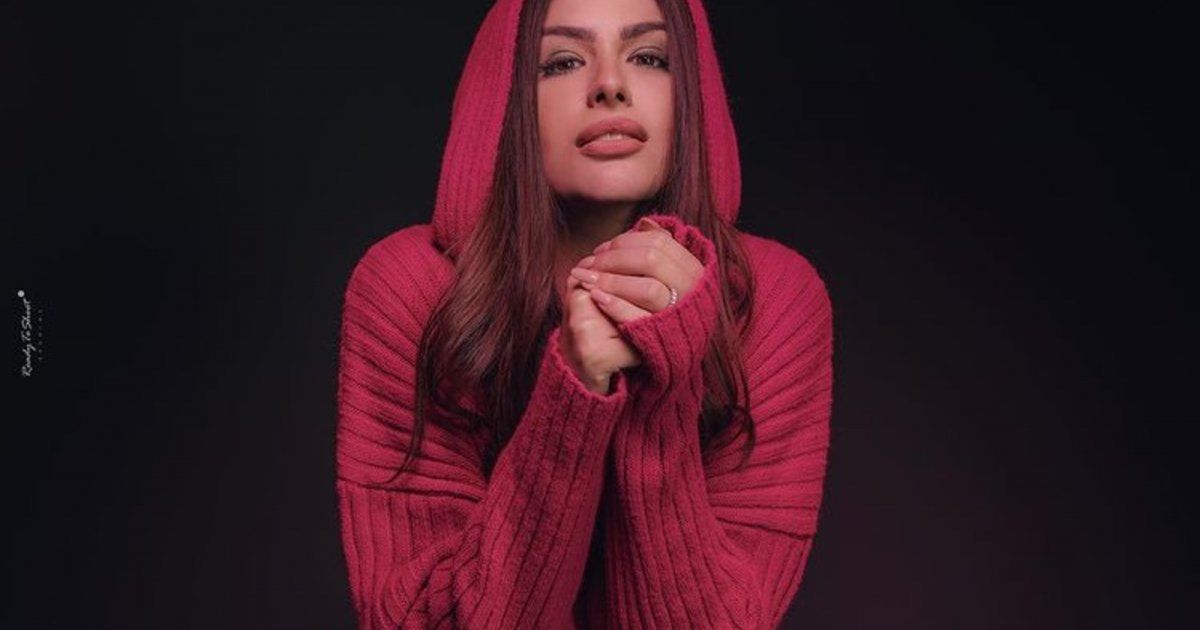 شاهد .. صورة من طفولة هنادي مهنا تحدث ضجة