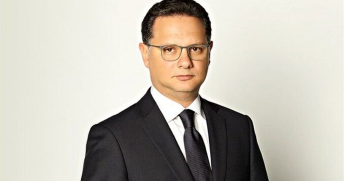 شاهد .. شريف عامر يفجع بوفاة أقرب الناس إليه