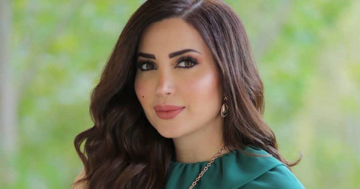 شاهد .. نسرين طافش ترتدي الحجاب وتصلي في الجامع الأموي