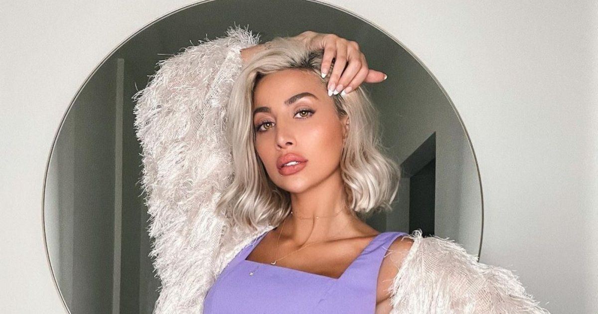 شاهد .. صورة مسربة لـ مودل روز وهي تقبّل برومانسية شاباً مجهولاً